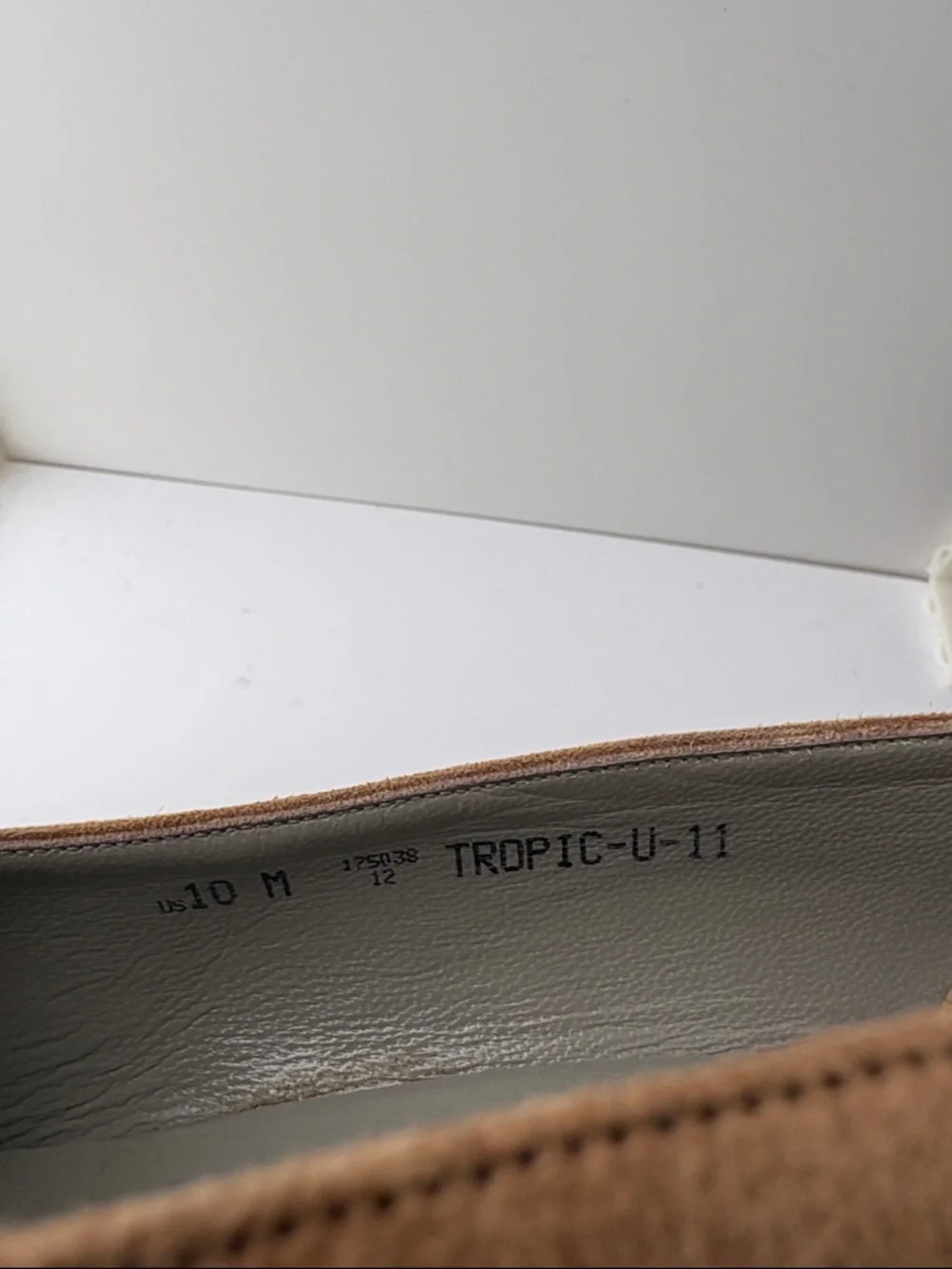 Bally Vintage Women's Tan Suede Flats with Leather Cap-Toe Size 10